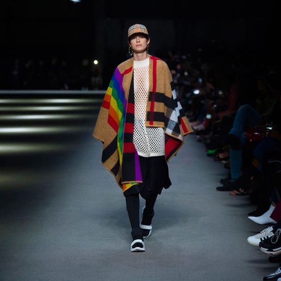 Rare Burberry Mega Check Rainbow Poncho / Cape / Wrap 🌈 Runway Collection Piece - Picture 3 of 13